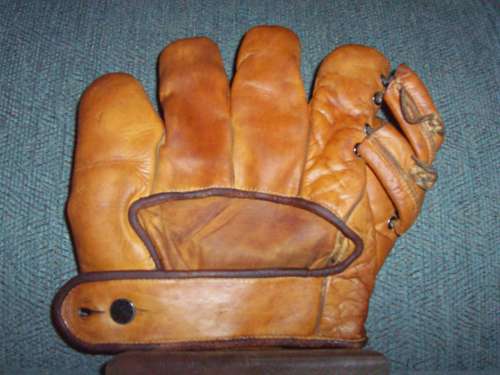 Ripon Softball  Glove Back